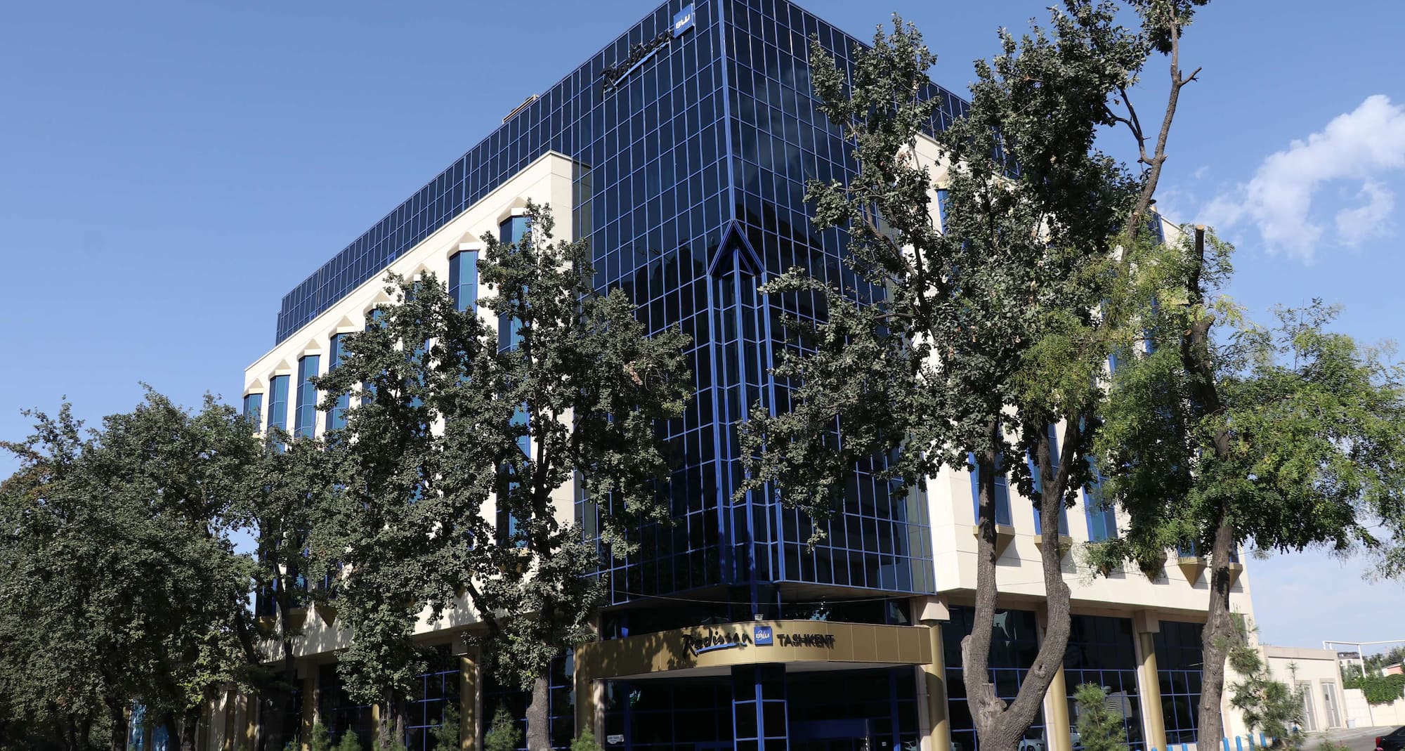 Radisson Blu Hotel, Tashkent - Fassad