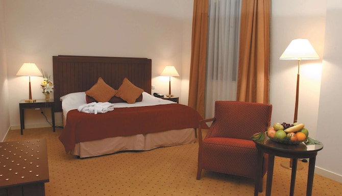 Radisson Blu Hotel, Tashkent - Guest Room King Size