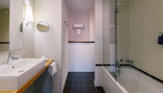 Radisson Blu Hotel, Toulouse Airport - Salle de bain de la chambre