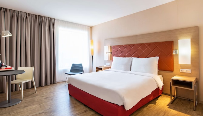 Radisson Blu Hotel, Toulouse Airport - Comfortable standard room