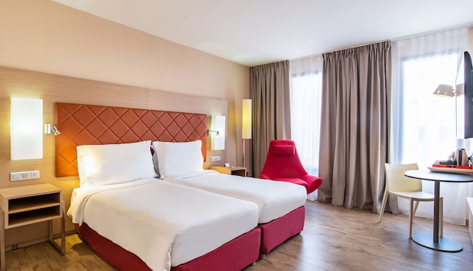 Radisson Blu Hotel, Toulouse Airport - Family room