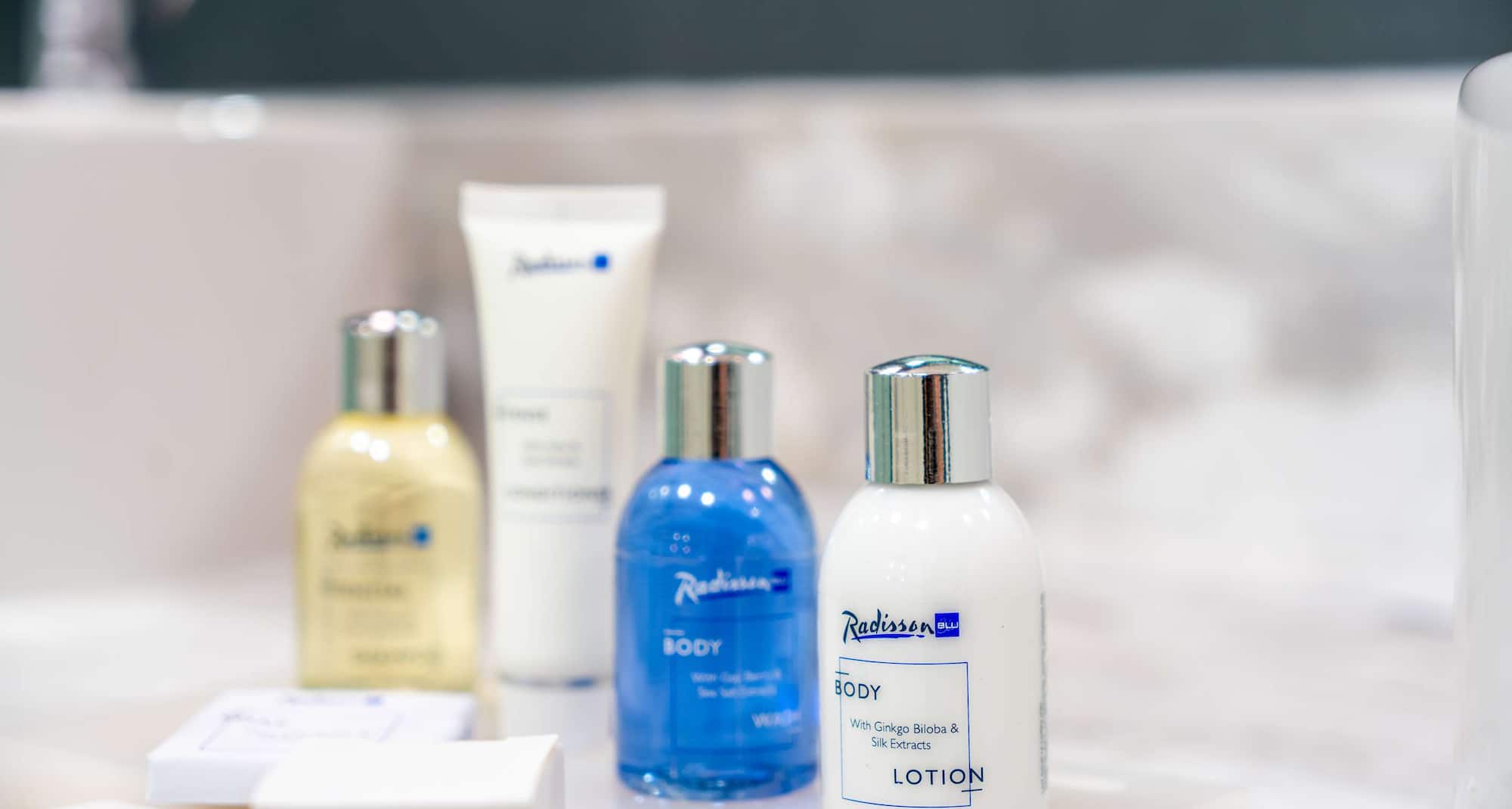 Radisson Blu Hotel, Toulouse Airport - Bathroom amenities