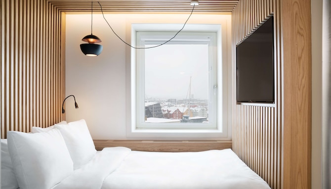Radisson Blu Hotel, Tromsø, A Verified Net Zero Hotel - Cosy Small Room
