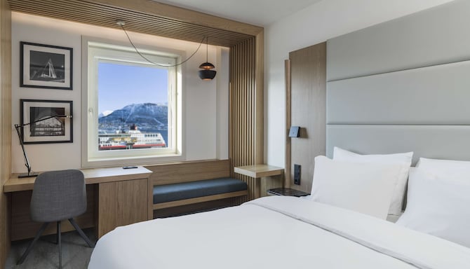 Radisson Blu Hotel, Tromsø, A Verified Net Zero Hotel - Standard Room Sea View