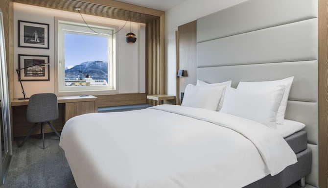 Radisson Blu Hotel, Tromsø, A Verified Net Zero Hotel - Standard Room Sea View