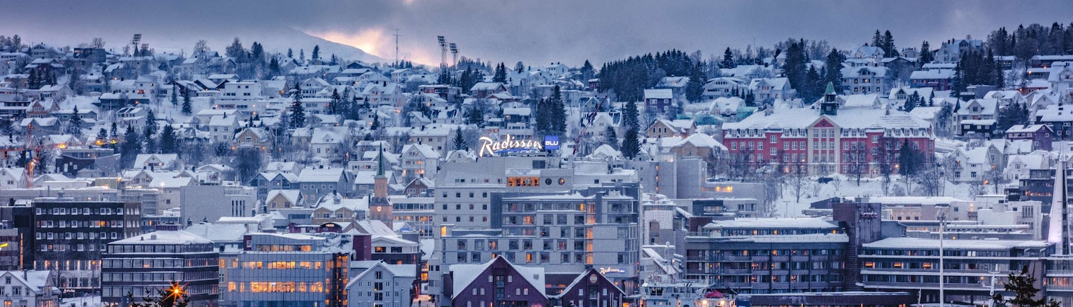 Radisson Blu Hotel, Troms� - Hotel exterior - seaview