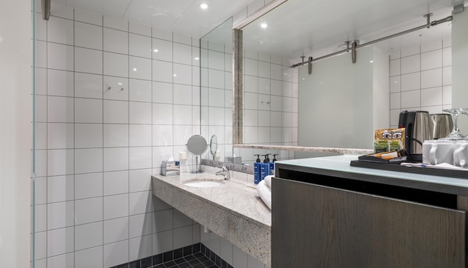 Radisson Blu Hotel, Uppsala - Bad im Gästezimmer