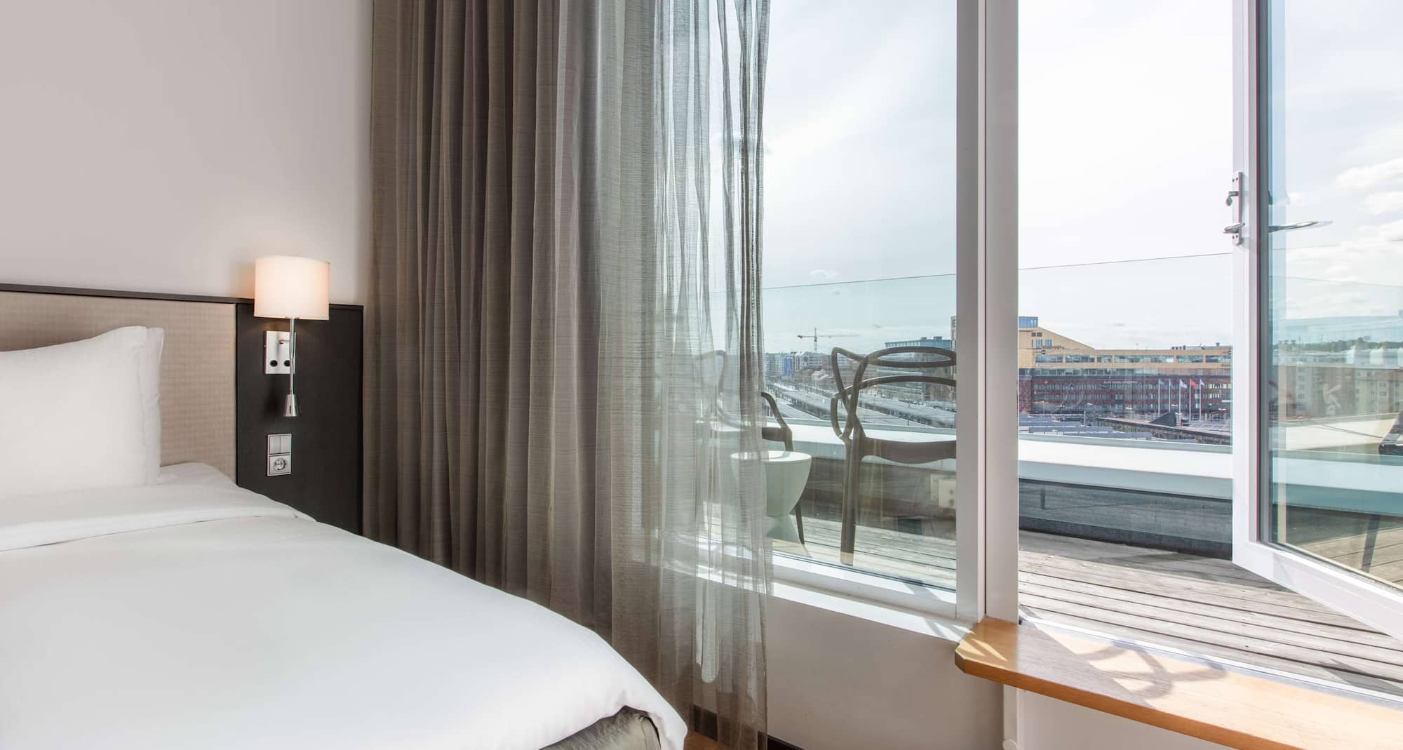 Radisson Blu Hotel, Uppsala - Standard Guest Room - City View and Balcony - Terrace/Balcony