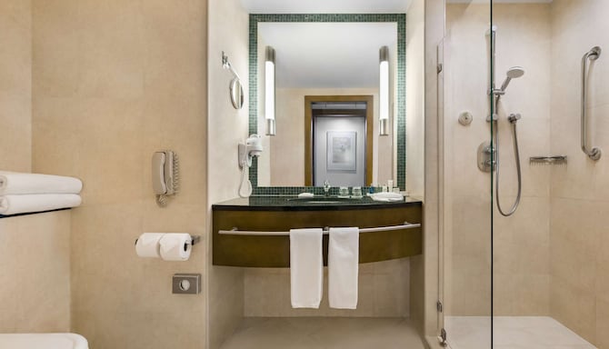 Radisson Blu Hotel, Wroclaw - łazienka w pokoju Standard