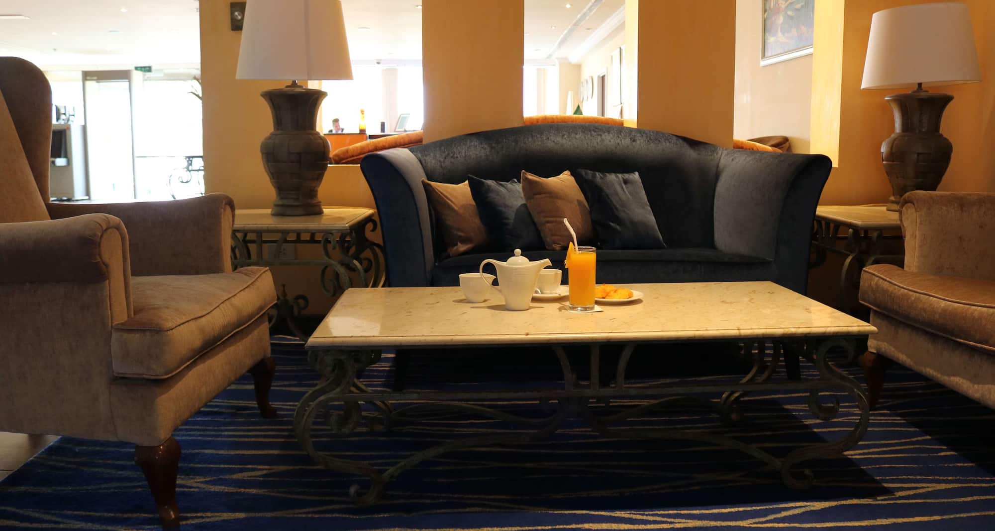 Radisson Blu Hotel, Yanbu - Lobby Lounge