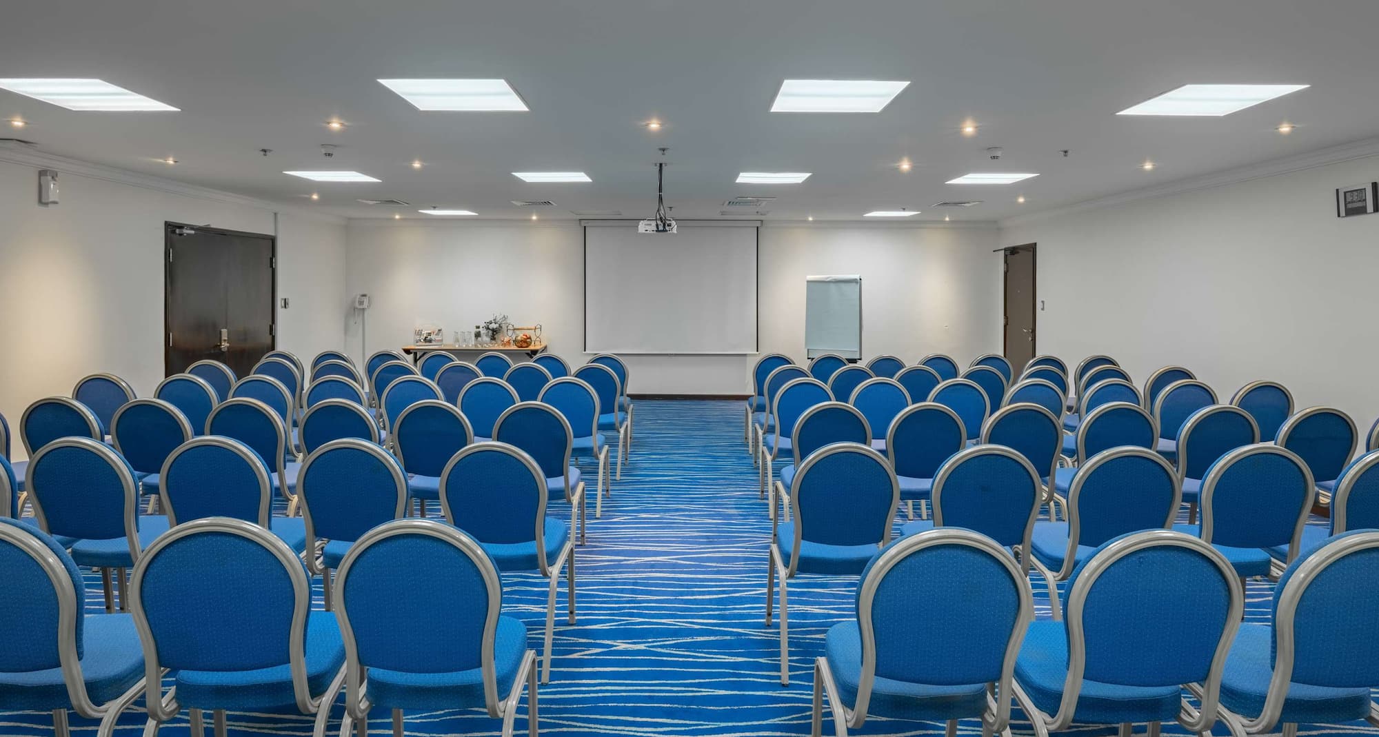 Radisson Blu Hotel, Yanbu - Mubarakia meeting room theater style