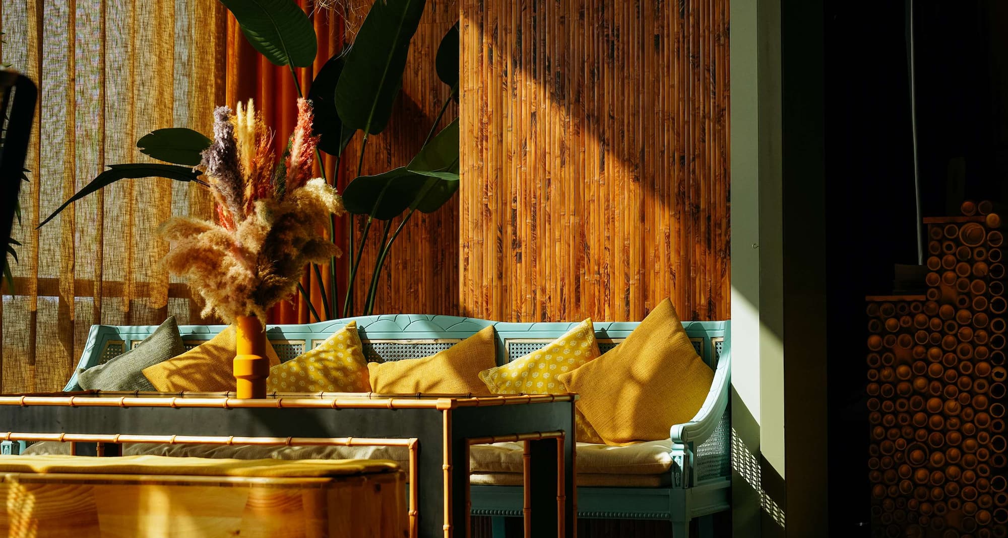 Radisson Blu Hotel, Yerevan - Bamboo Rooftop Bar & Restaurant