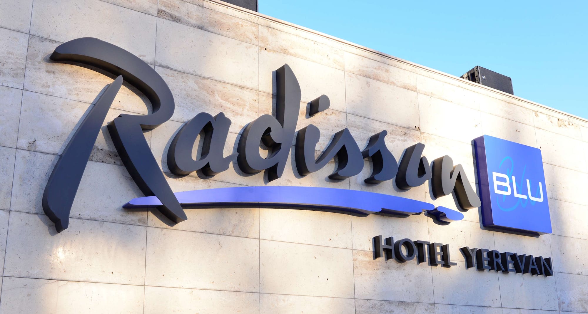Radisson Blu Hotel, Yerevan - Exterior Hotel Sign