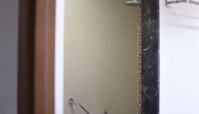 Radisson Blu Hotel, Yerevan - Guest room bathroom