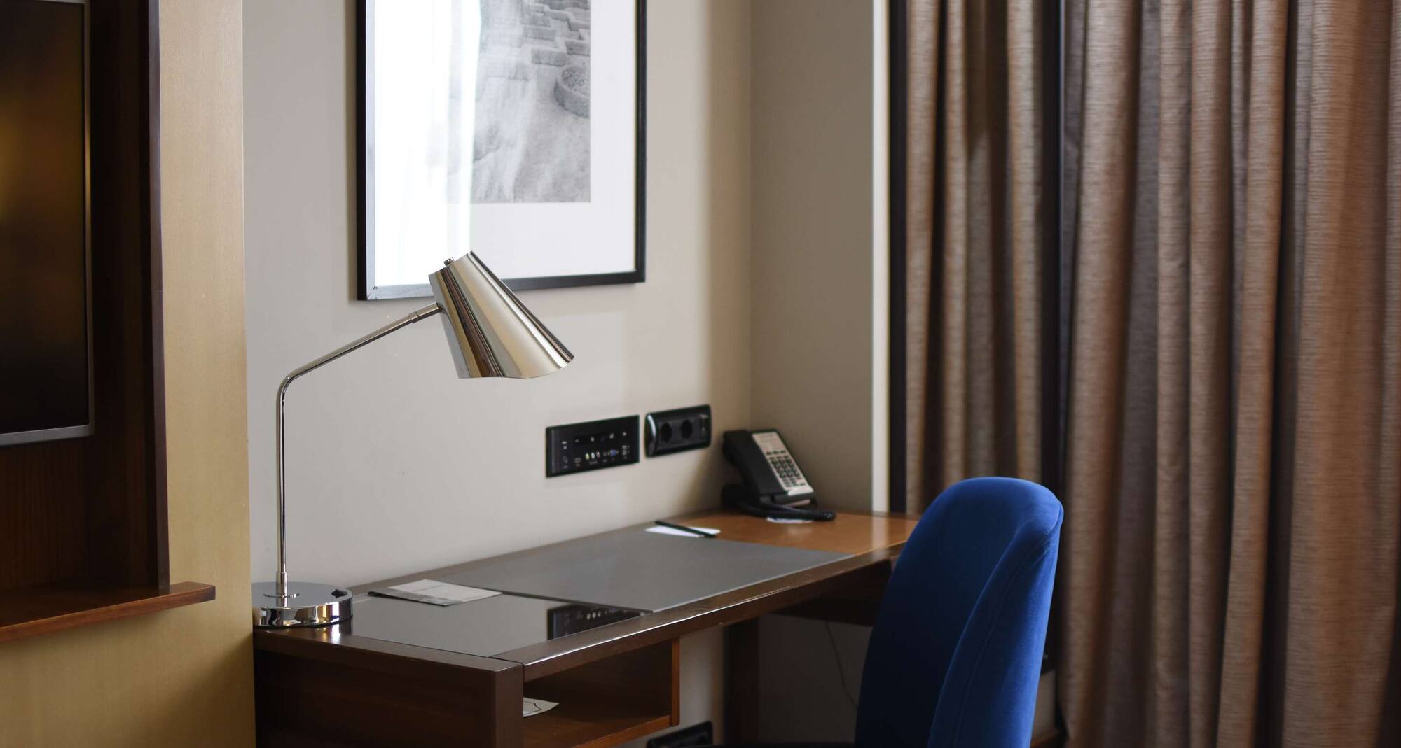 Radisson Blu Hotel, Yerevan - Superior Room