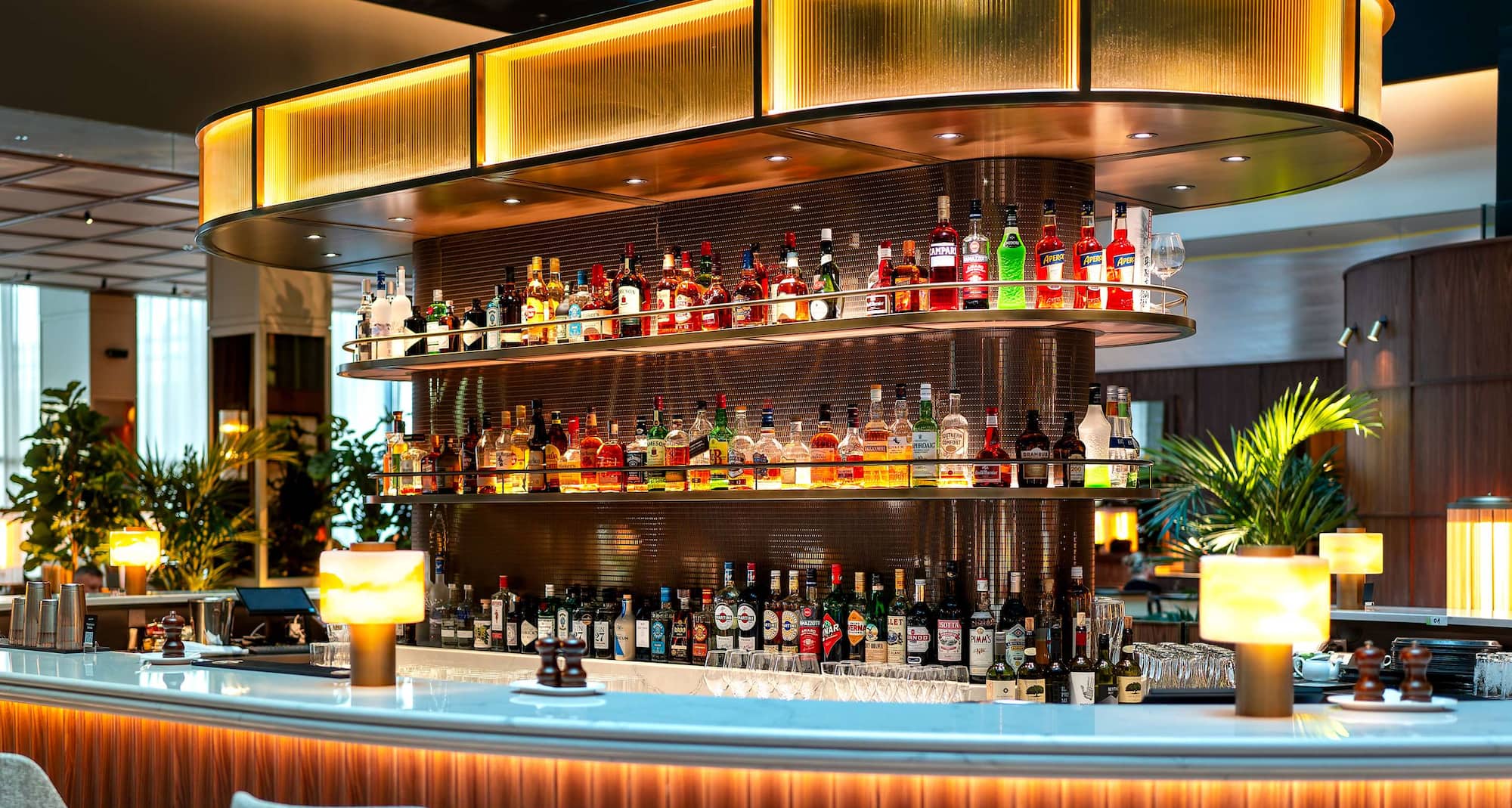 Radisson Blu Hotel, Zurich Airport - Radisson Blu Hotel Zurich Airport Atrium Bar Lounge