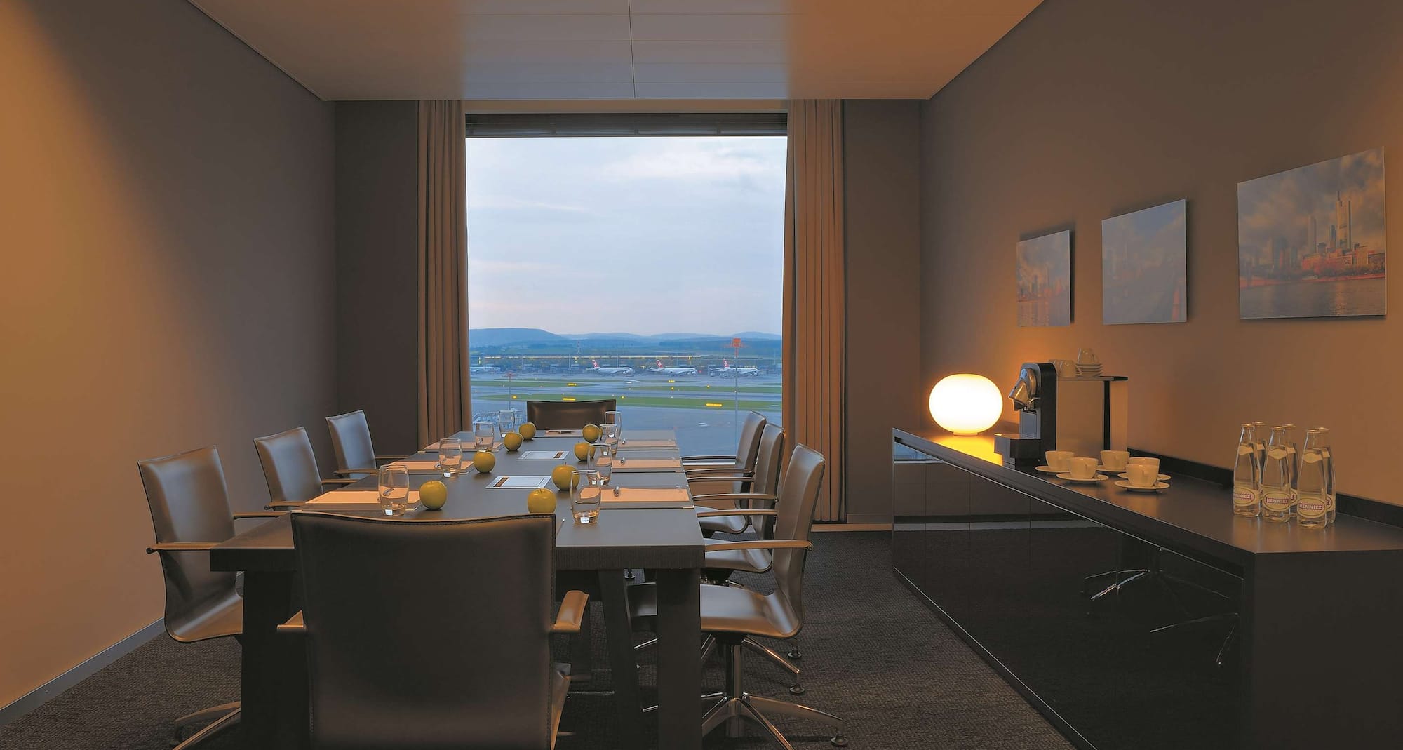 Radisson Blu Hotel, Zurich Airport - Meeting room Frankfurt boardroom set-up