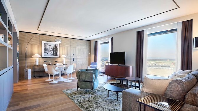 Radisson Blu Hotel, Zurich Airport - Suite
