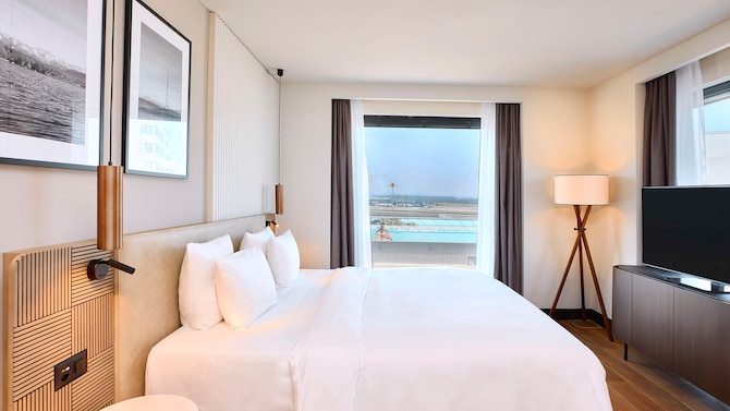 Radisson Blu Hotel, Zurich Airport - Suite