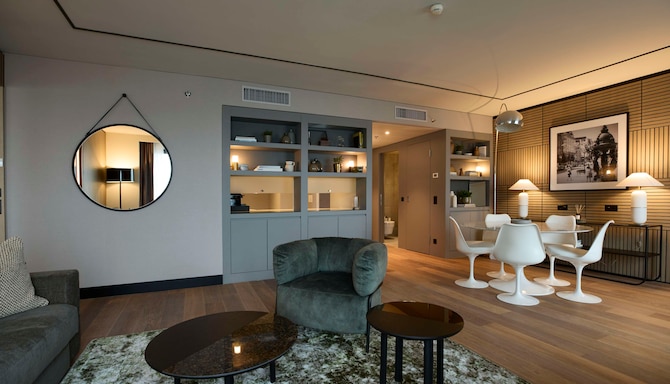 Radisson Blu Hotel, Zurich Airport - Suite