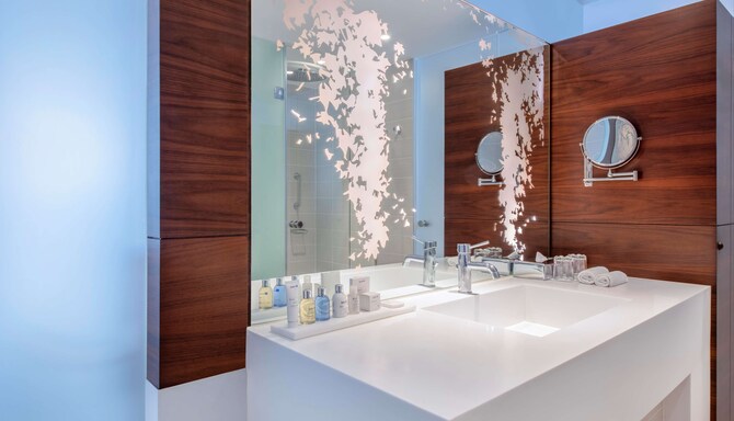 Radisson Blu Iveria Hotel, Tbilisi City Centre - Family stay bathroom