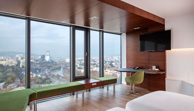 Radisson Blu Iveria Hotel, Tbilisi City Centre - Superior room with city view - high floor