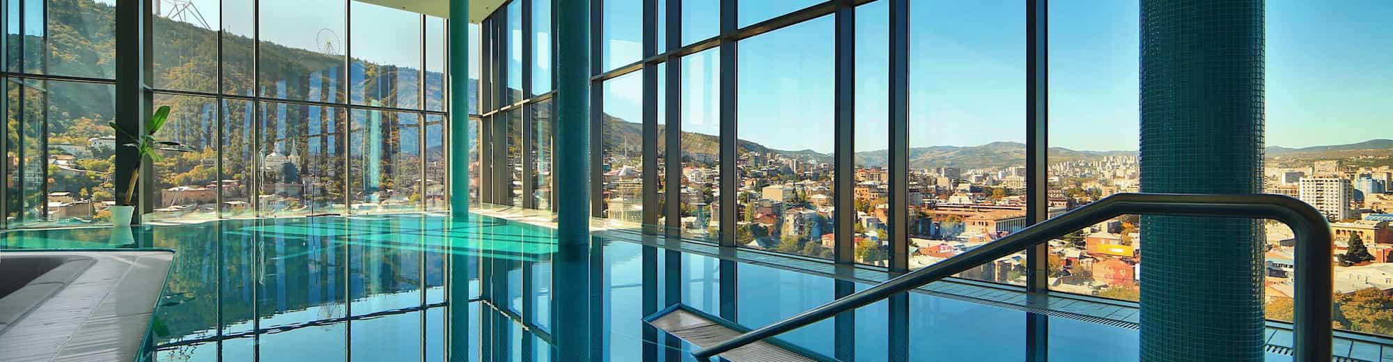 Radisson Blu Iveria Hotel, Tbilisi City Centre - Infinity pool
