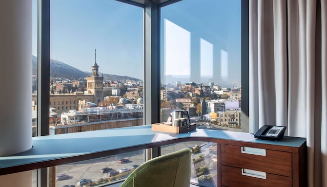 فندق Radisson Blu Iveria Hotel, Tbilisi City Centre - جناح صغير