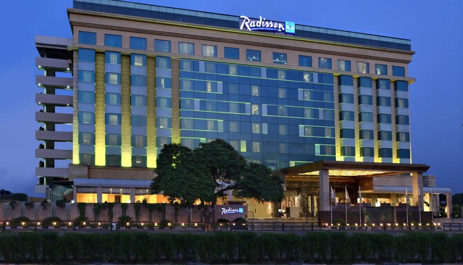 Radisson Blu Jaipur - Exterior