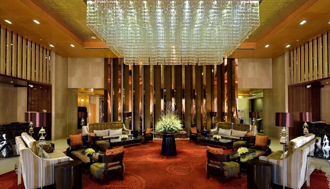 Radisson Blu Jaipur - Lobby