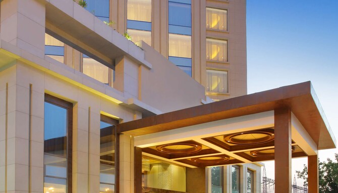 Radisson Blu Jammu - Main Porch