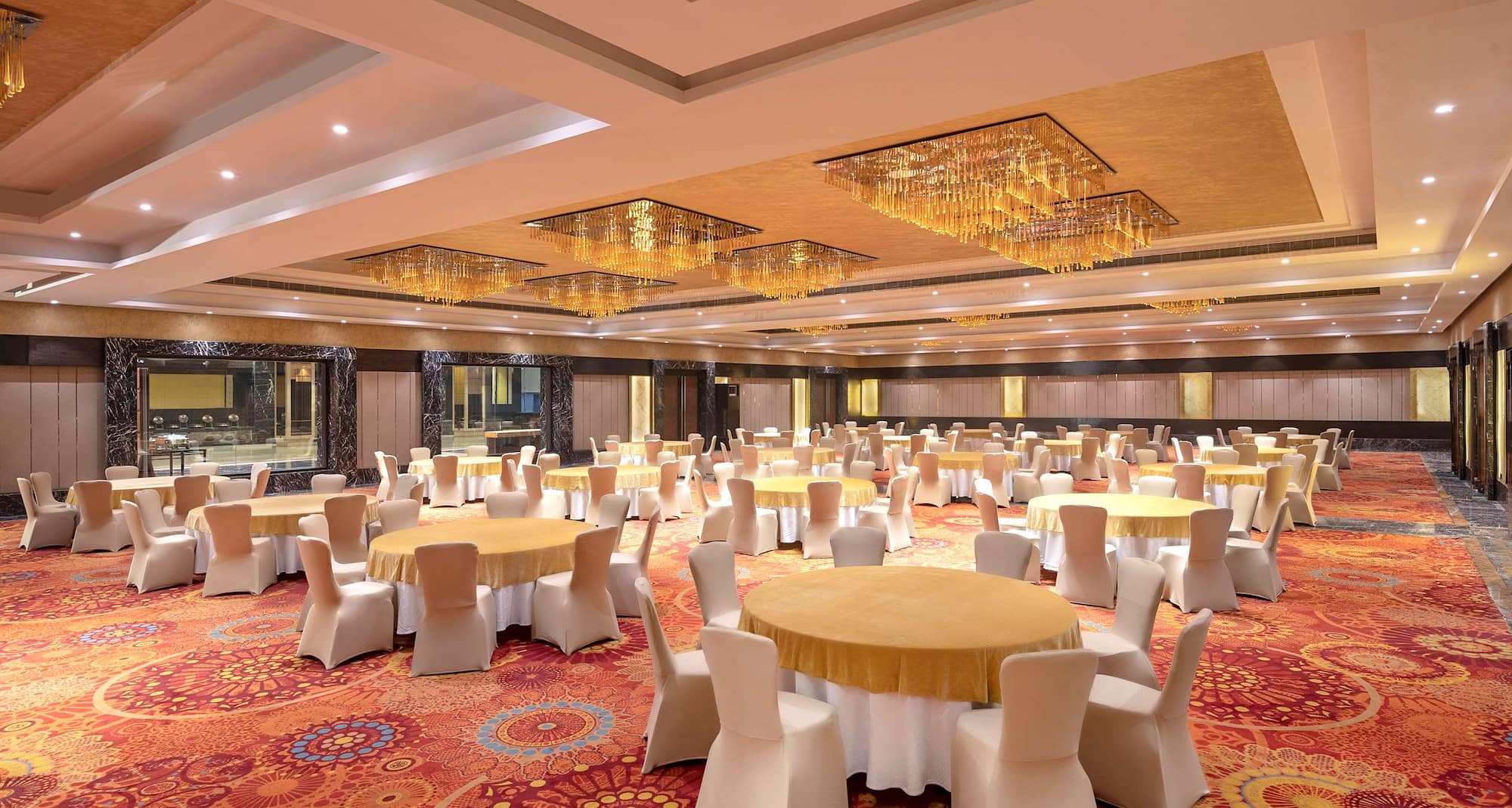 Radisson Blu Kaushambi Delhi NCR - Amber Ballroom banquet set-up