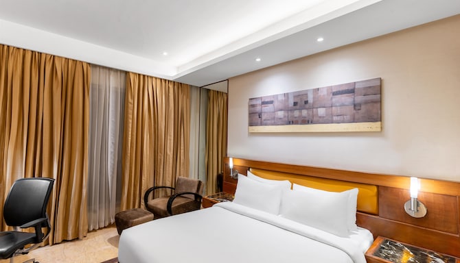 Radisson Blu Kaushambi Delhi NCR - Business Class