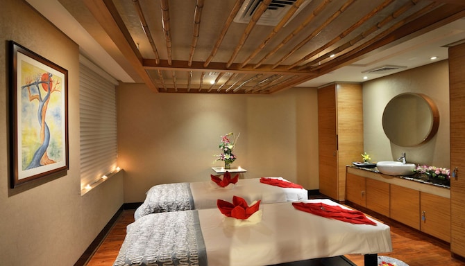 Radisson Blu Kaushambi Delhi NCR - Spa Room