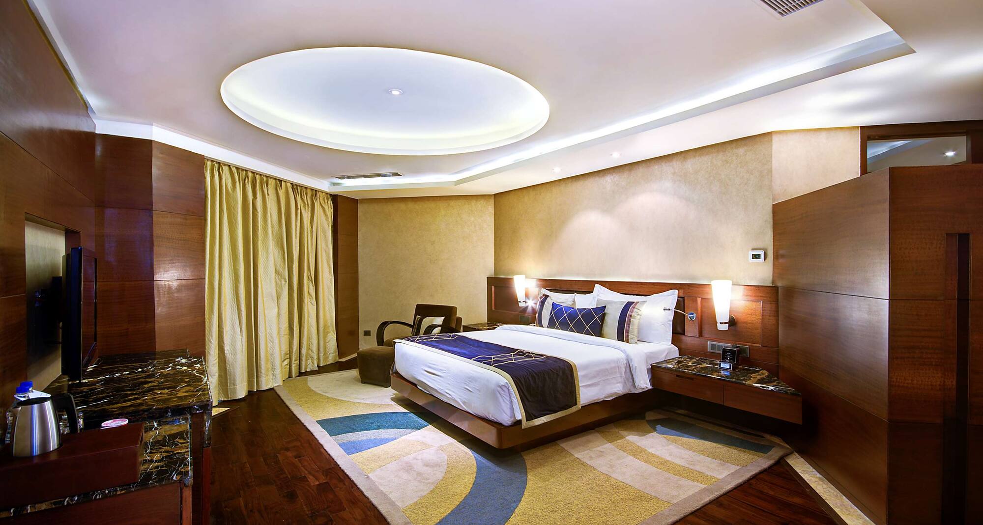 Radisson Blu Kaushambi Delhi NCR - Suite