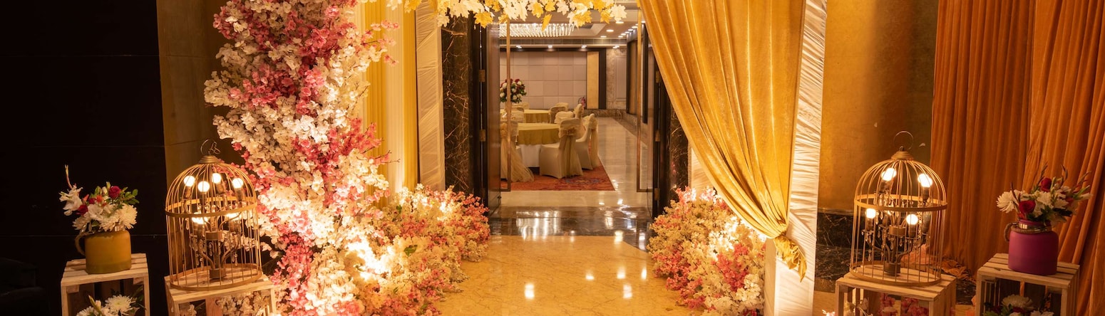 Radisson Blu Kaushambi Delhi NCR - Wedding decorations