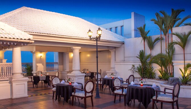 Radisson Blu Kochi - Restaurant