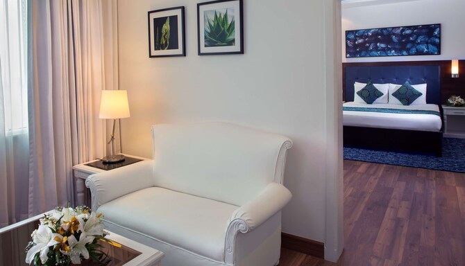 Radisson Blu Kochi - Deluxe Suite