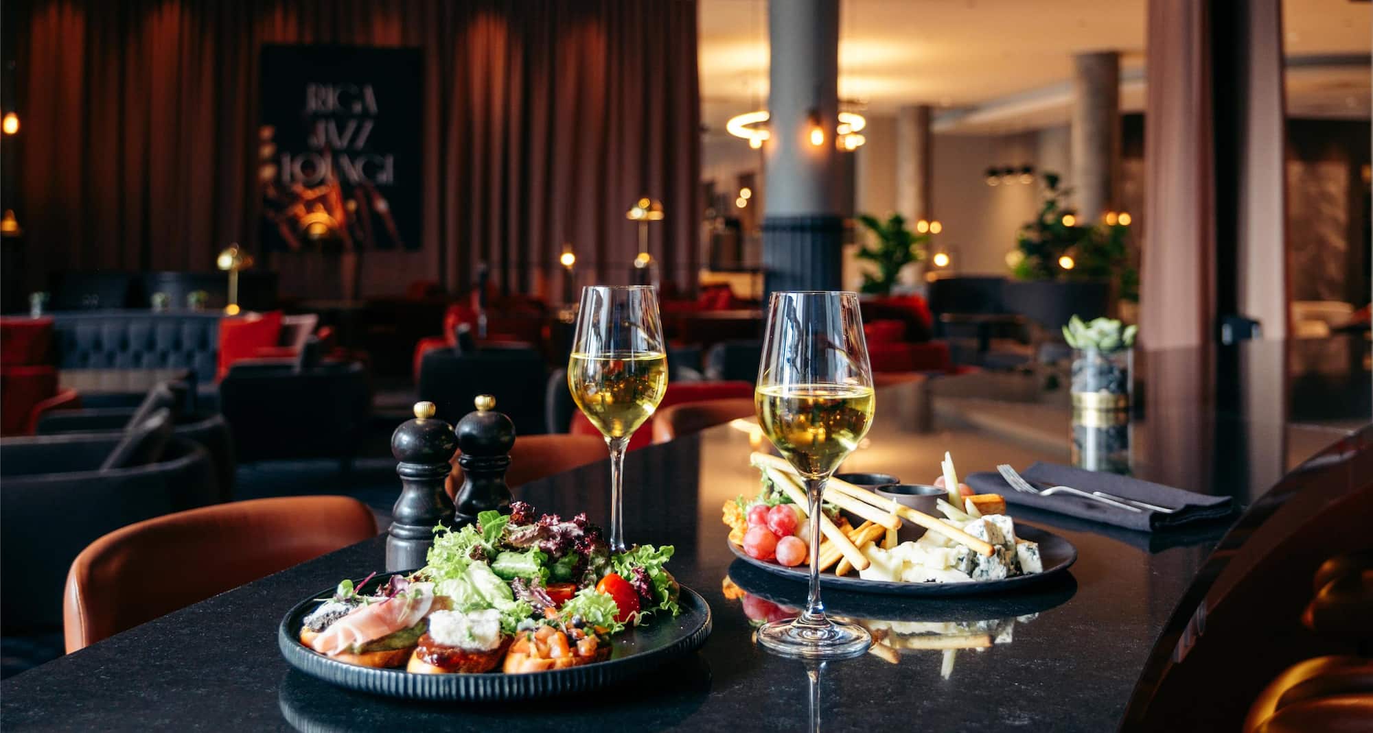 Radisson Blu Latvija Conference and Spa Hotel, Riga - Lobby bar