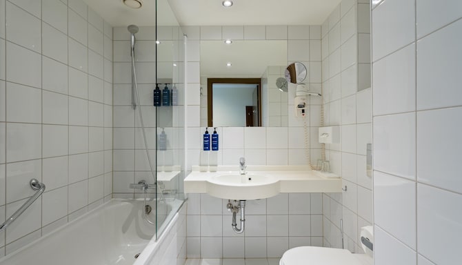 Radisson Blu Latvija Conference & Spa Hotel, Riga - Superior room bath