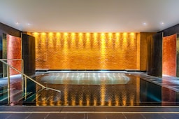 Radisson Blu Latvija Conference & Spa Hotel, Riga - ESPA Riga vitality pool