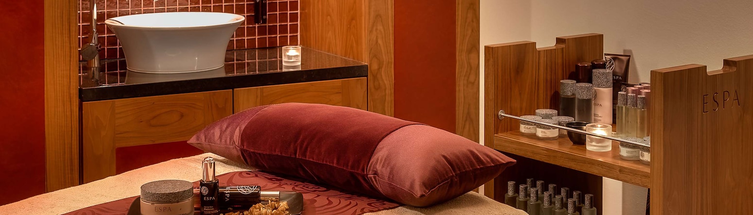 Radisson Blu Latvija Conference & Spa Hotel, Riga - ESPA Riga Treatment Room