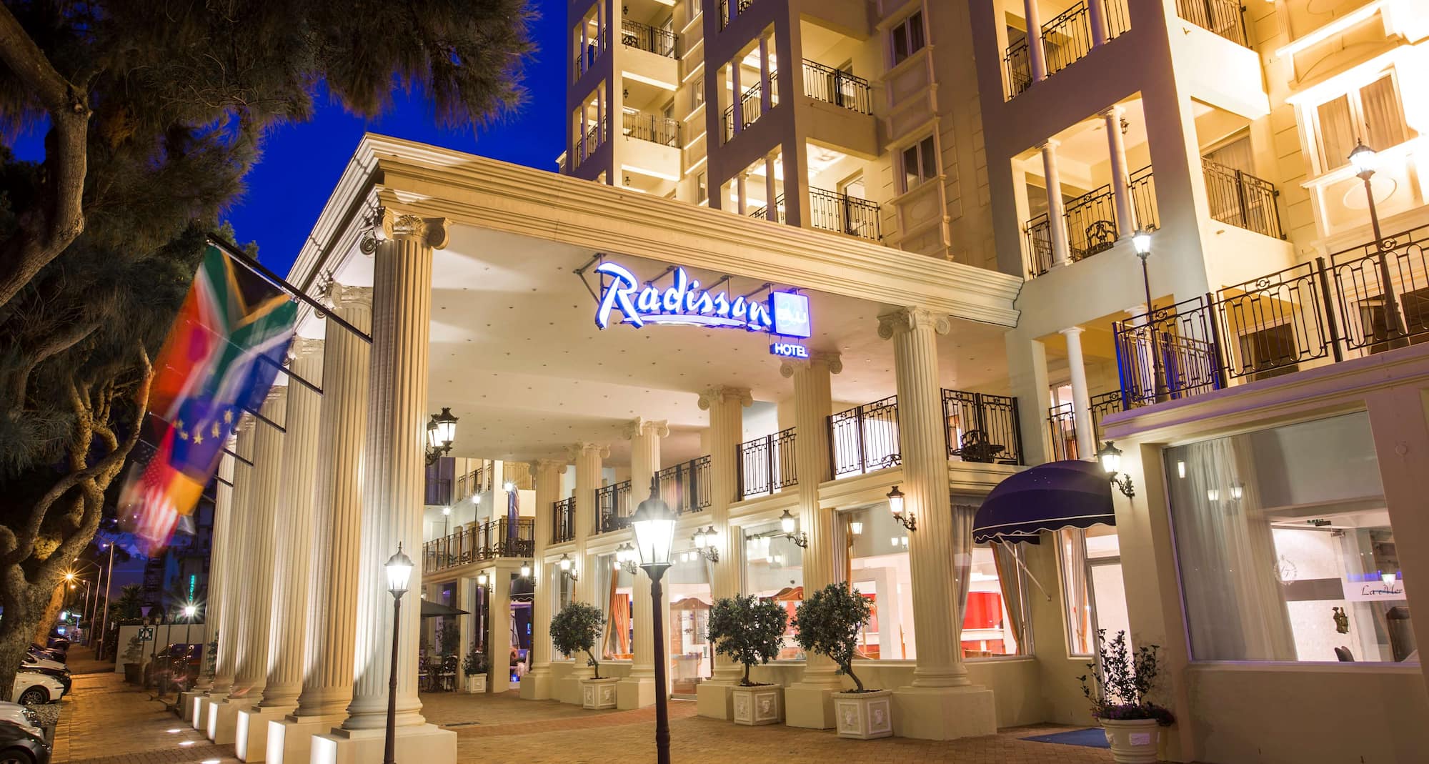 Radisson Blu Le Vendome Hotel, Cape Town - Exterior