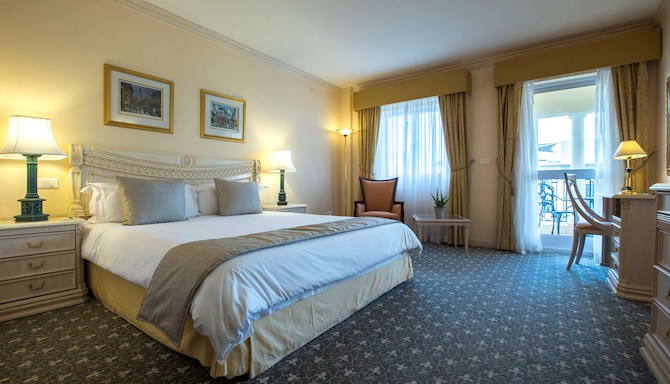 Radisson Blu Le Vendome Hotel, Cape Town - Family Room