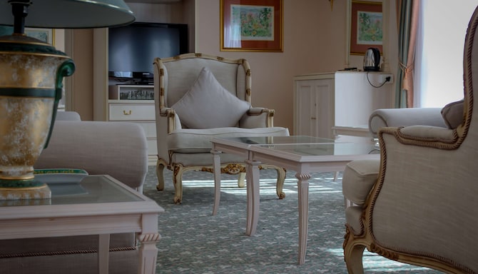 Radisson Blu Le Vendome Hotel, Cape Town - Presidential Suite