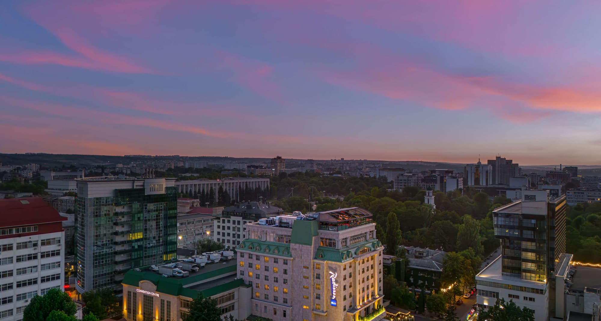 Radisson Blu Leogrand Hotel, Chisinau - Hotel Exterior Aerial View