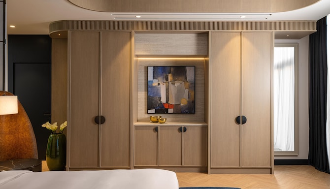 Radisson Blu Leogrand Hotel, Chisinau - Presidential Suite with Terrace - Bedroom