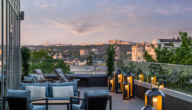 Radisson Blu Leogrand Hotel, Chisinau - Presidential Suite with Terrace - Terrace