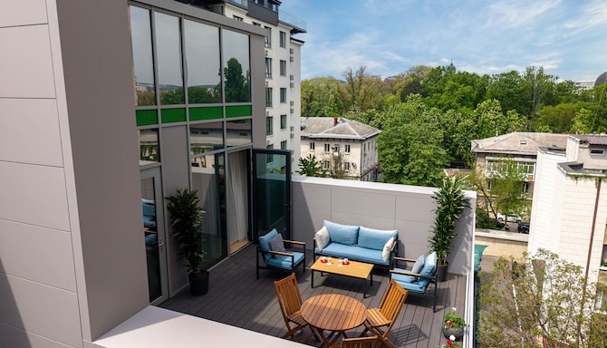Radisson Blu Leogrand Hotel, Chisinau - Suite with Terrace - Terrace