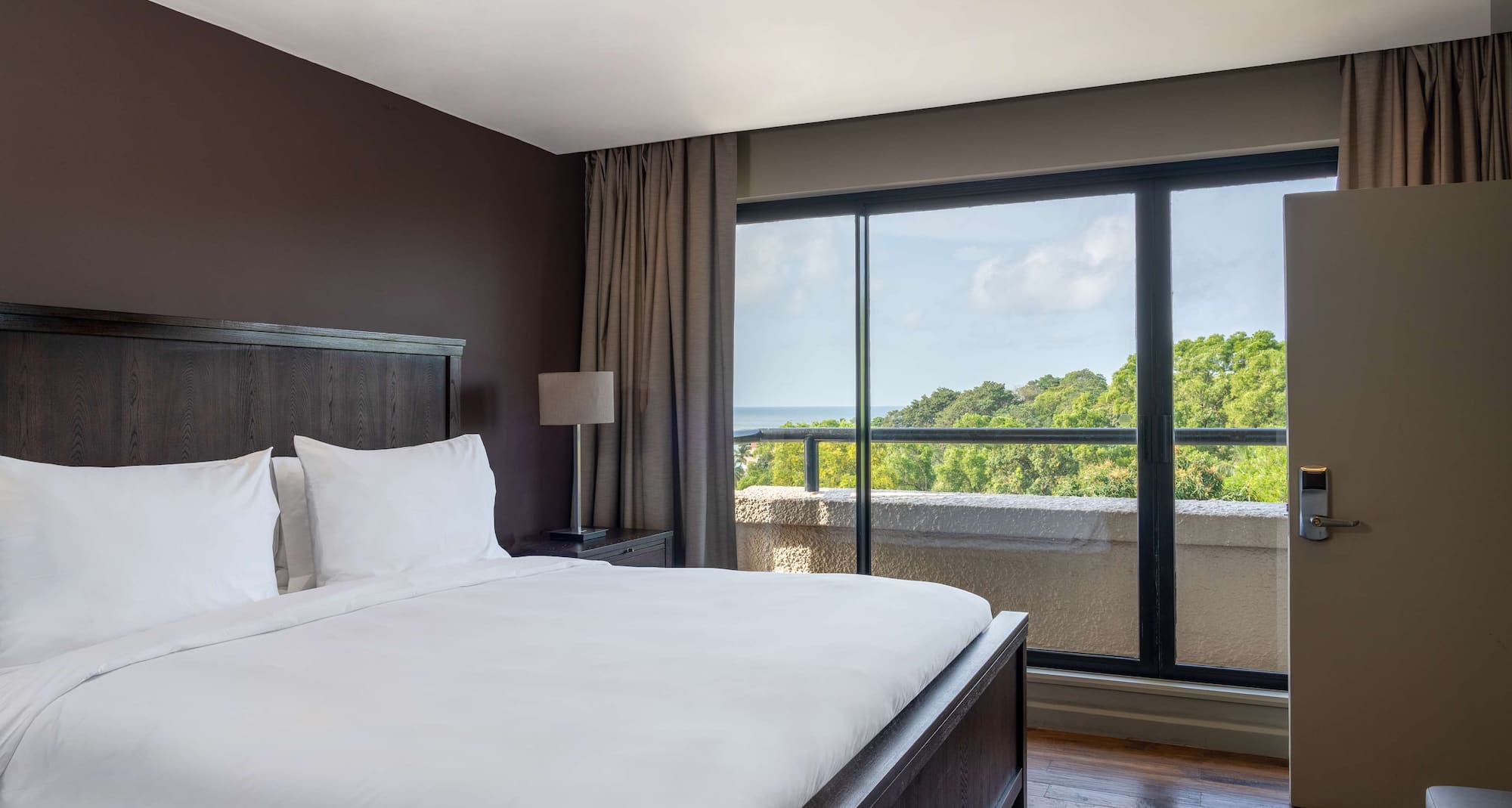 Radisson Blu Mammy Yoko Hotel, Freetown - Presidential Suite with Lounge Access and Balcony